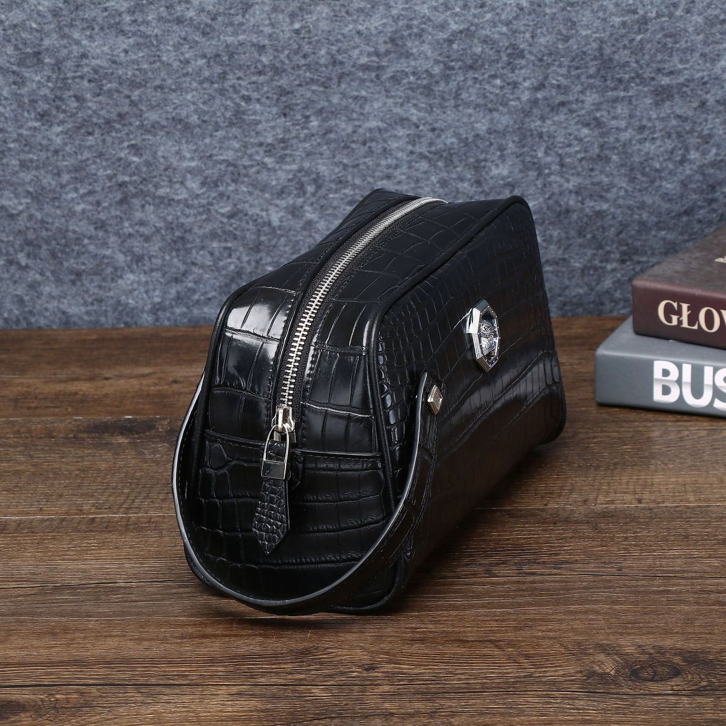 New Arrival Croc-Effect Large Executive Clutch Bag for Men, A Spacious Business Handheld Organizer with Multi-Functional Document Compartments