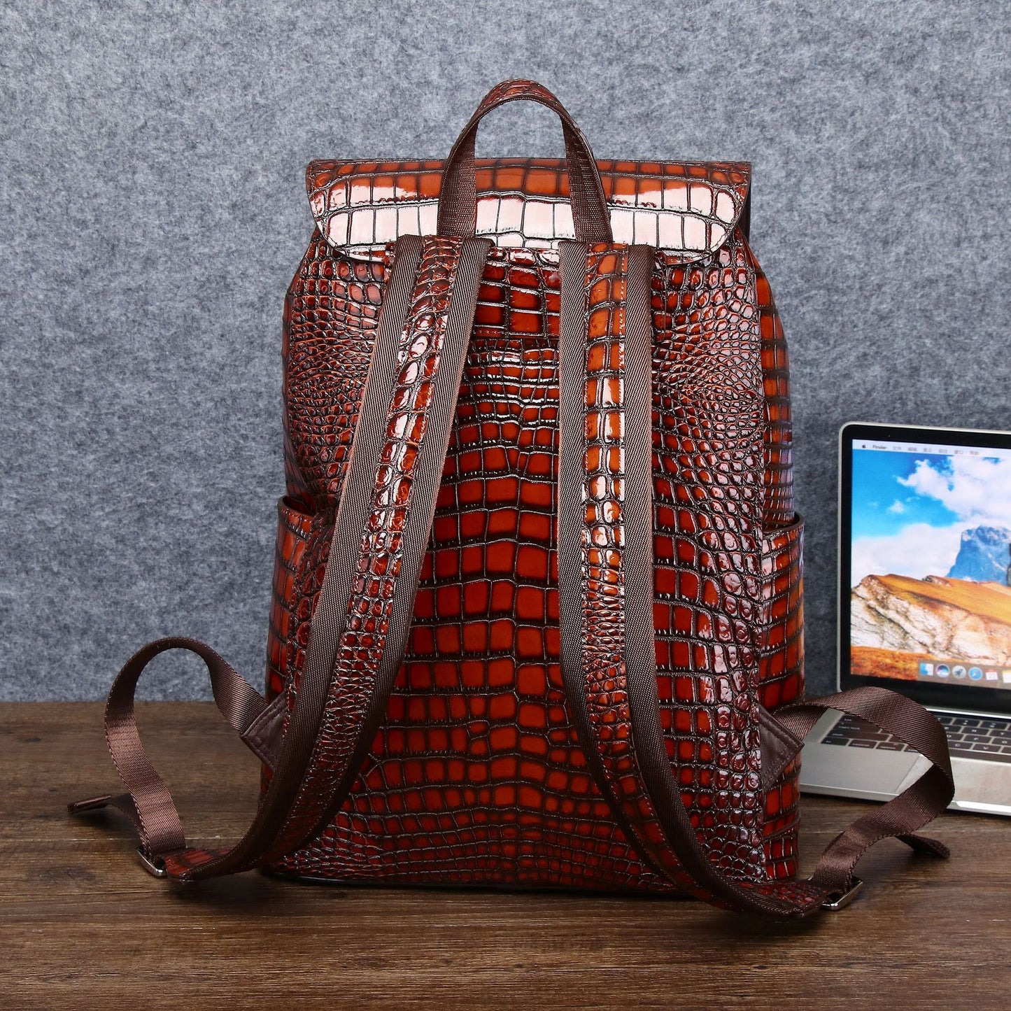 New Arrival Distressed Croc-Effect Men's Backpack, A Large Capacity High-Shine Travel Daypack with Fashionable Outdoor Design, Perfect for Adventure & Everyday