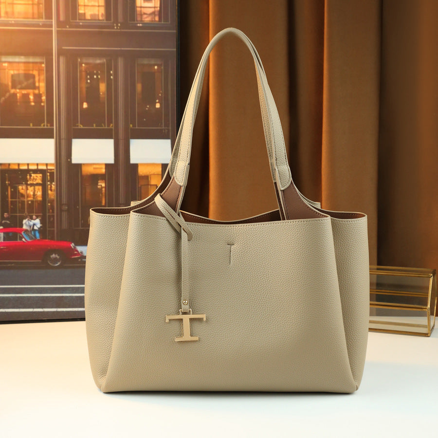 Pebble Grain Underarm Shoulder Bag for Women Light Luxury Long Strap Purse with Metal Charm, Large Capacity Versatile Everyday Handbag