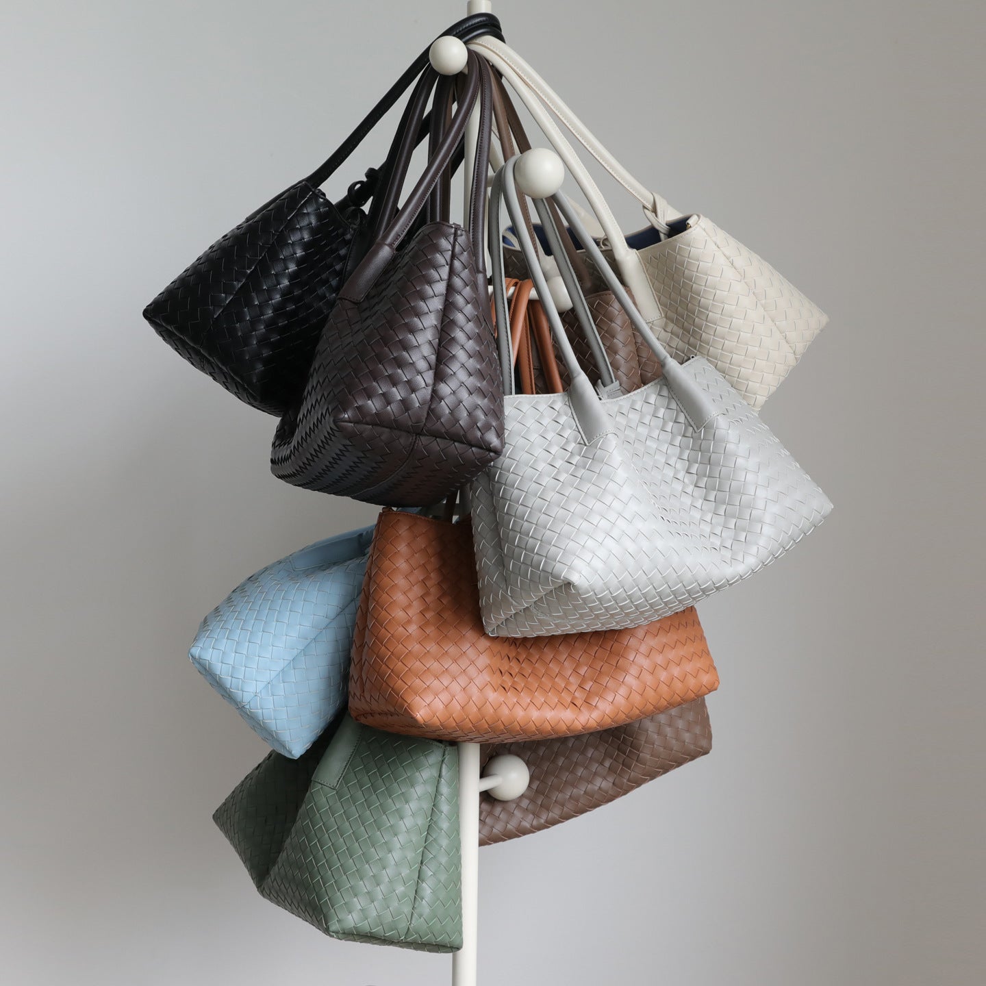 Genuine Leather Woven Underarm Bag for Women Large Capacity Commuter Shoulder Handbag, Niche Versatile Purse with Artisan Texture