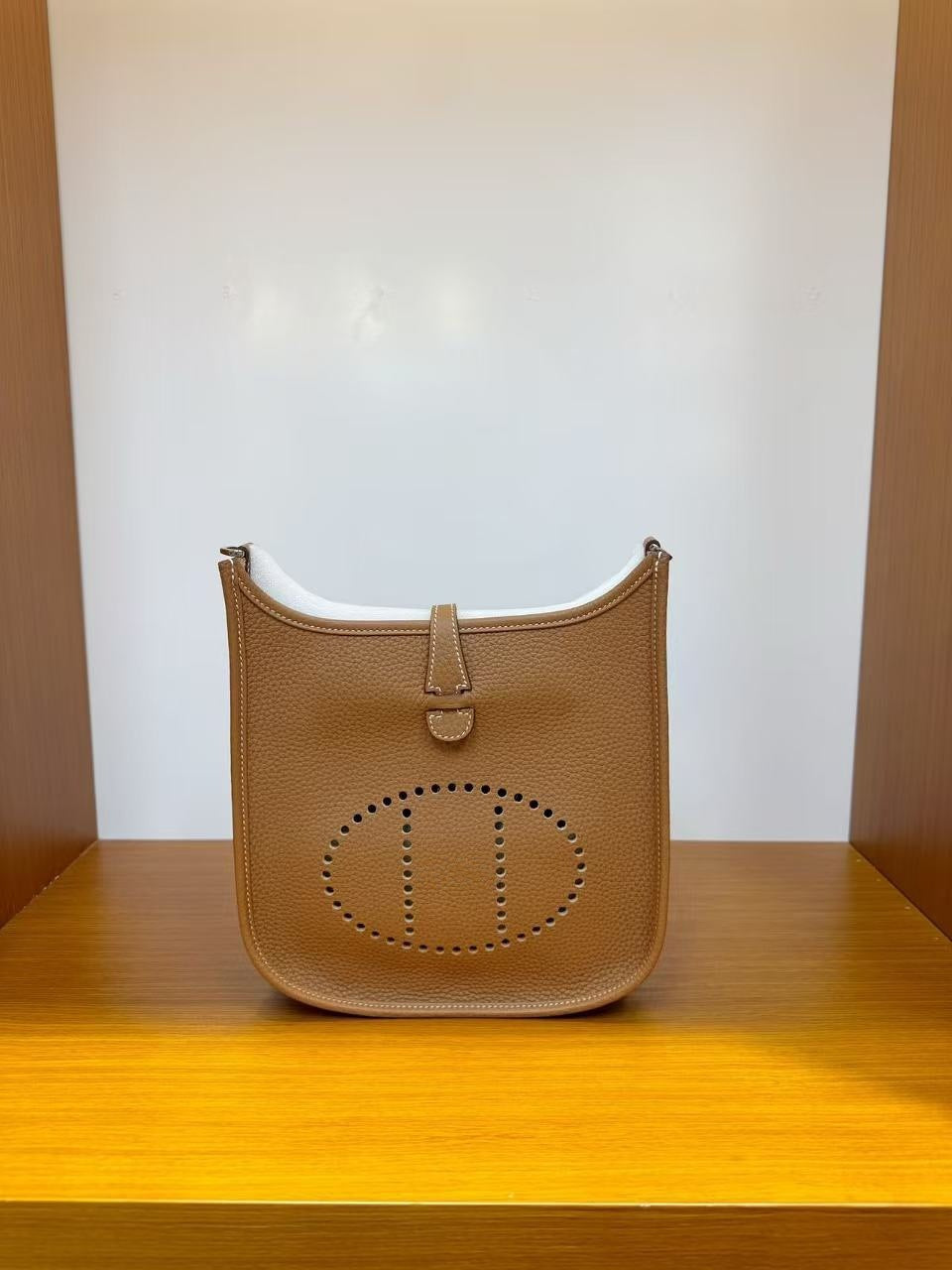 Women's Pebbled Leather Cross-Body Shoulder Bag, Hermès-Inspired Hollow-Out Design, Premium Cowhide Satchel for Daily Use, Factory Direct Bulk Supply