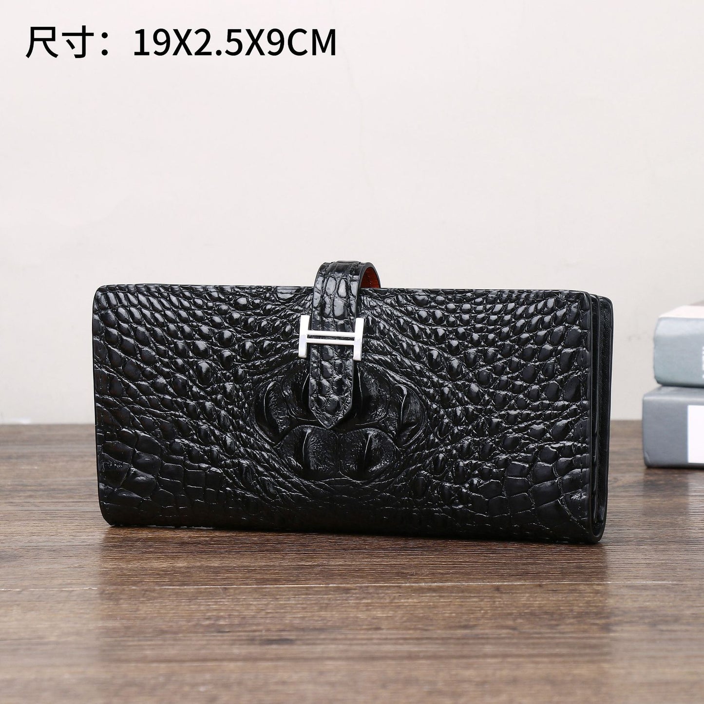 New Arrival Croc-Effect Suit Clutch Wallet for Men & Women, A Multi-Functional Card Holder with Multiple Card Slots & Snap Closure, Perfect Business Accessory