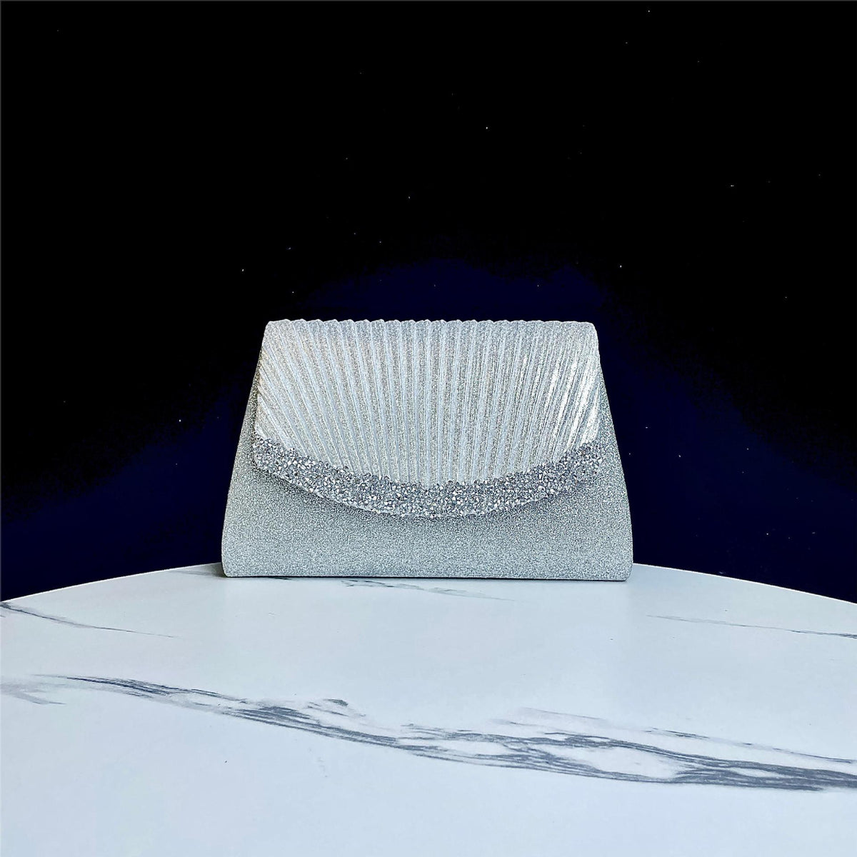 Women's Pleated Evening Clutch, Glamorous Banquet Bag for Cheongsam Formal Dress, Minimalist Bridal Purse for Wedding