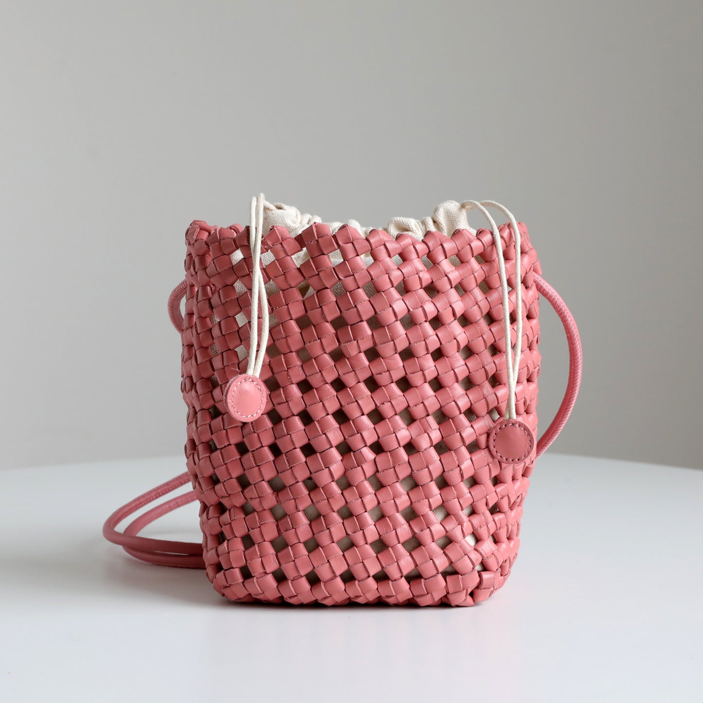 Top Layer Cowhide Handwoven Mini Bucket Bag for Women Exquisite Crossbody Small Bag, Niche Craftsmanship Purse with Versatile Style