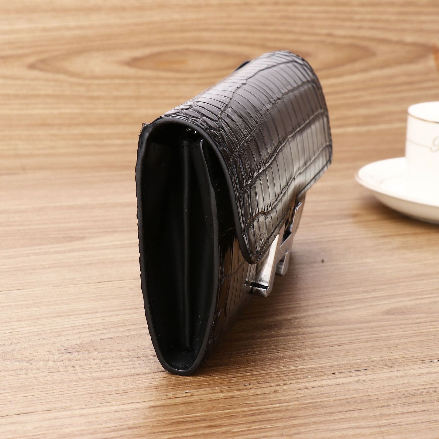New Arrival Croc-Effect Long Clutch Wallet for Women, A Large Capacity Multi-Card Holder with Classic Fashionable Evening Design