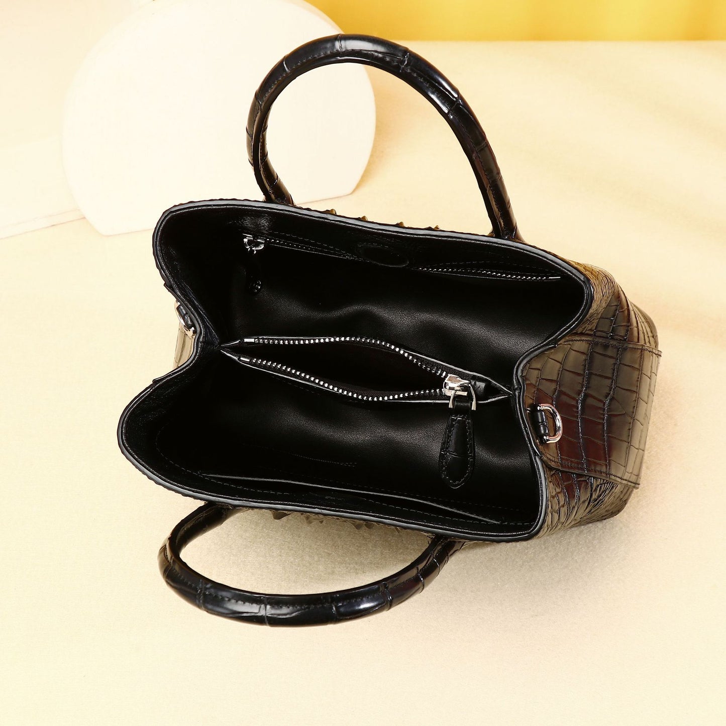 New Arrival Classic 25cm Croc-Effect Garden Tote Bag for Women, A High-End Top-Handle Shoulder Crossbody Handbag with Fashionable Design