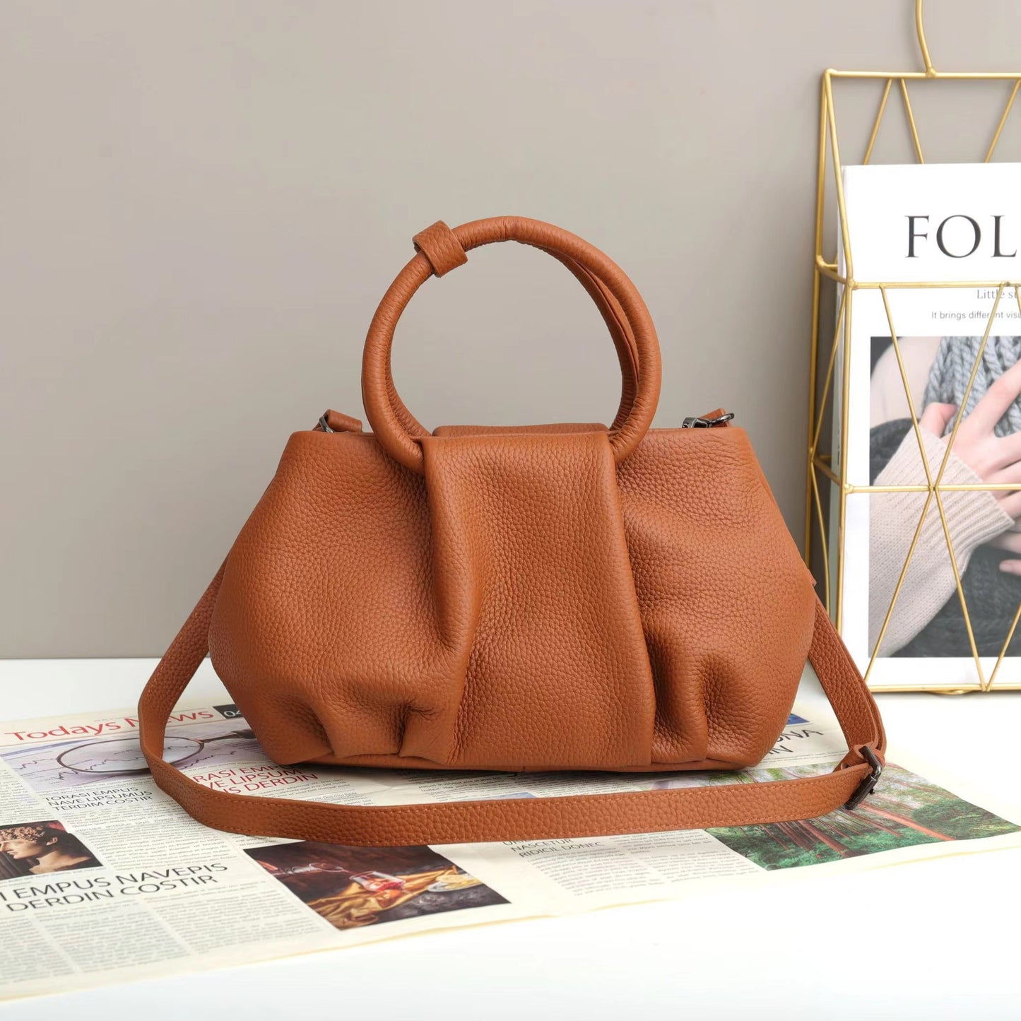 Genuine Leather Niche Designer Pleated Cloud Bag for Women, New Arrival Large Capacity Stylish Handbag, Trendy Casual Shoulder Purse for Ladies
