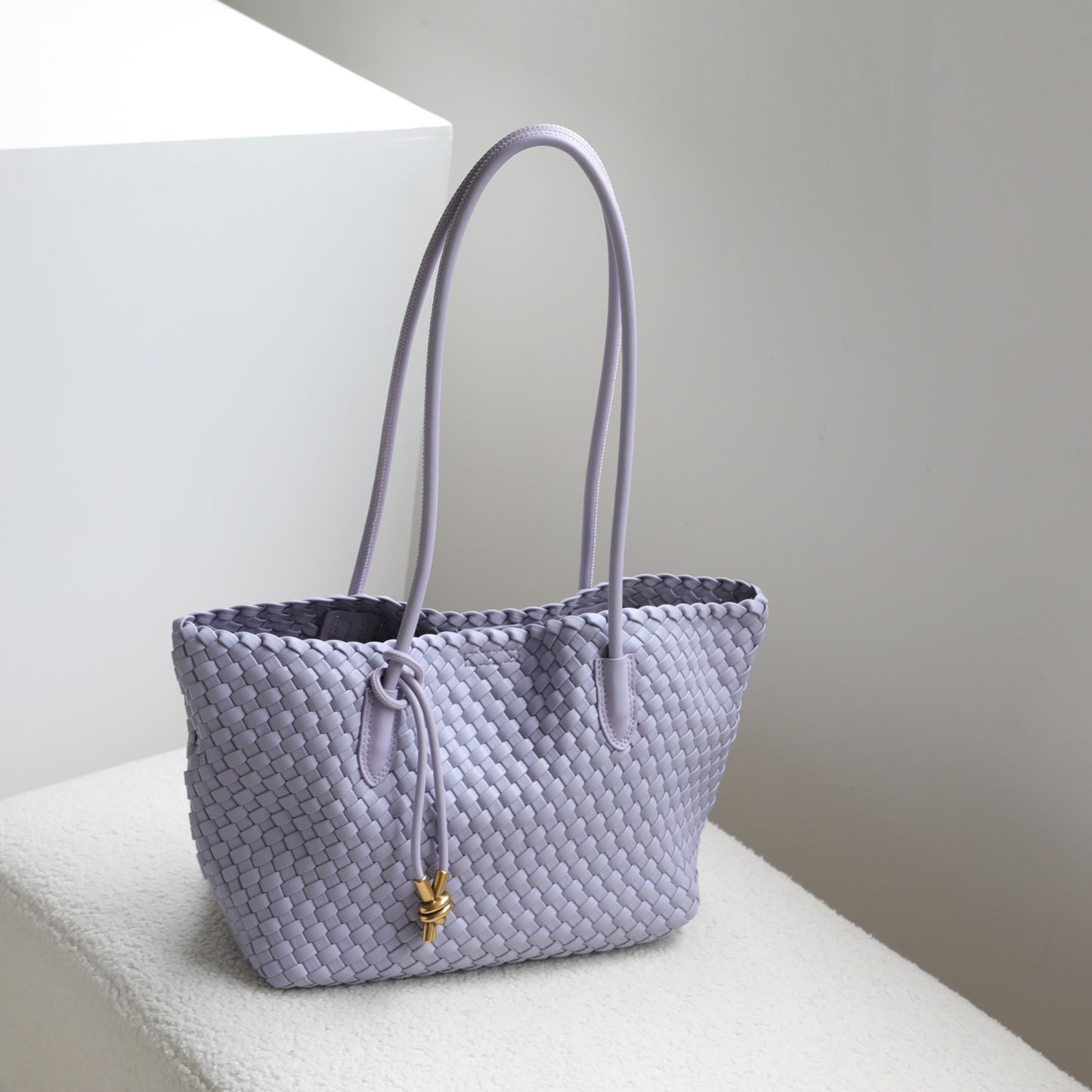 Woven Tote Bag for Women Slouchy Premium Large Capacity Shoulder Handbag, Minimalist Versatile Commuter Purse with Relaxed Elegance