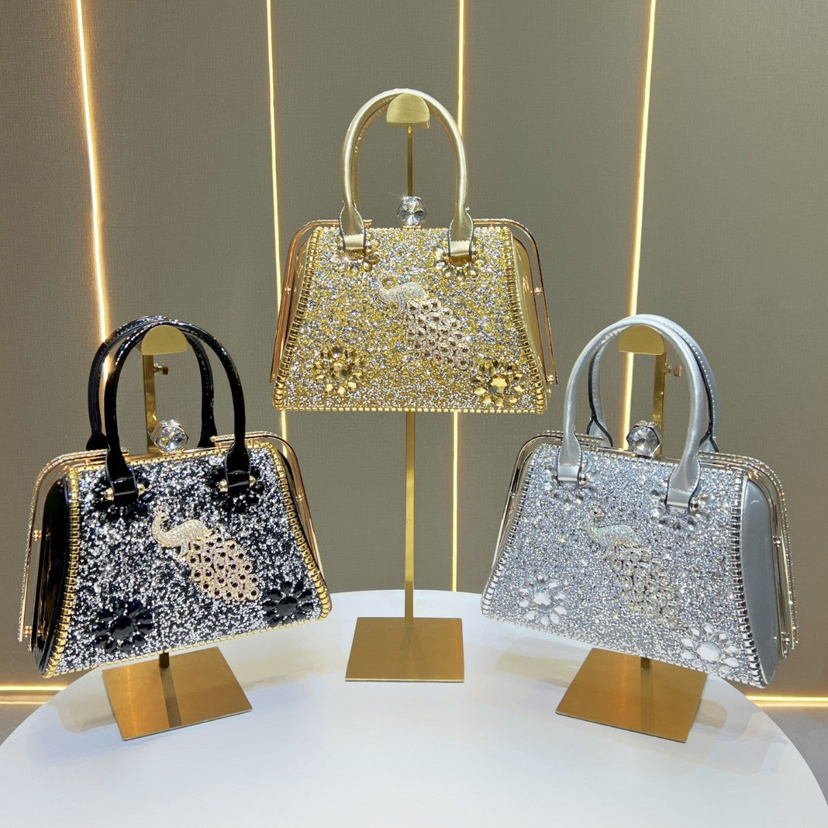 Dazzling Rhinestone-Embellished Luxury Evening Bag for Women, A Large Capacity Chain Crossbody Top-Handle Handbag with Premium Sparkly Design, Perfect for Banquets Weddings Parties & Special Occasions