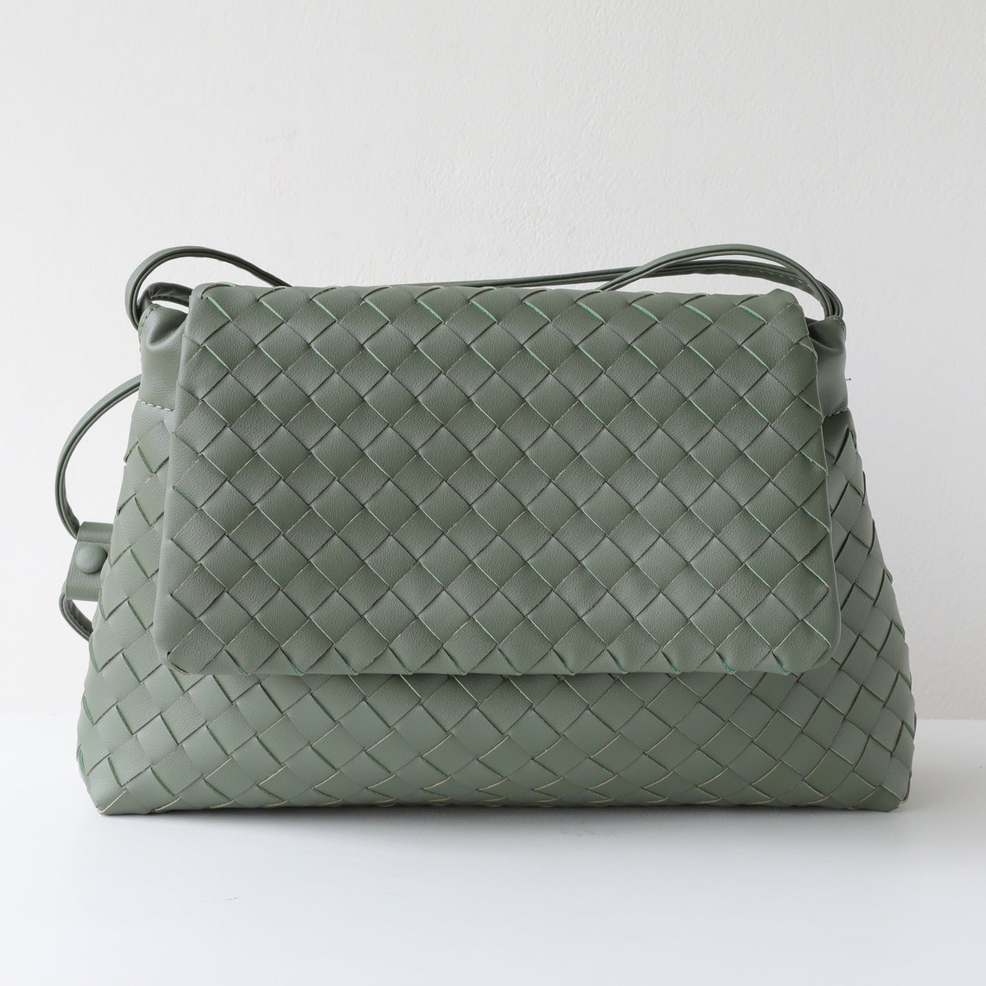 Handwoven Genuine Leather Flap Messenger Bag for Women Large Capacity Shoulder Crossbody Handbag, Artisan Purse with Timeless Style