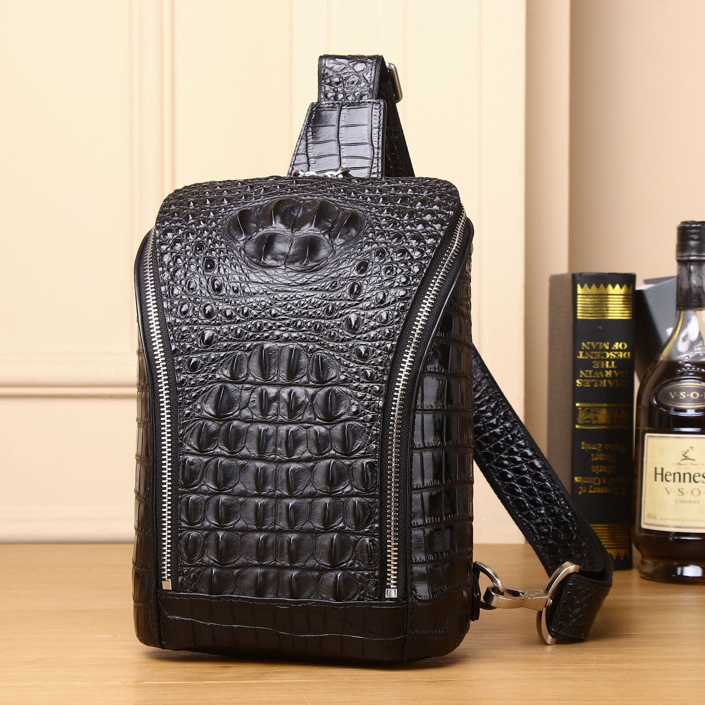 New Arrival Croc-Effect Genuine Leather Chest Bag for Men, A Large Capacity Crossbody Shoulder Small Cowhide Bag with Casual Design