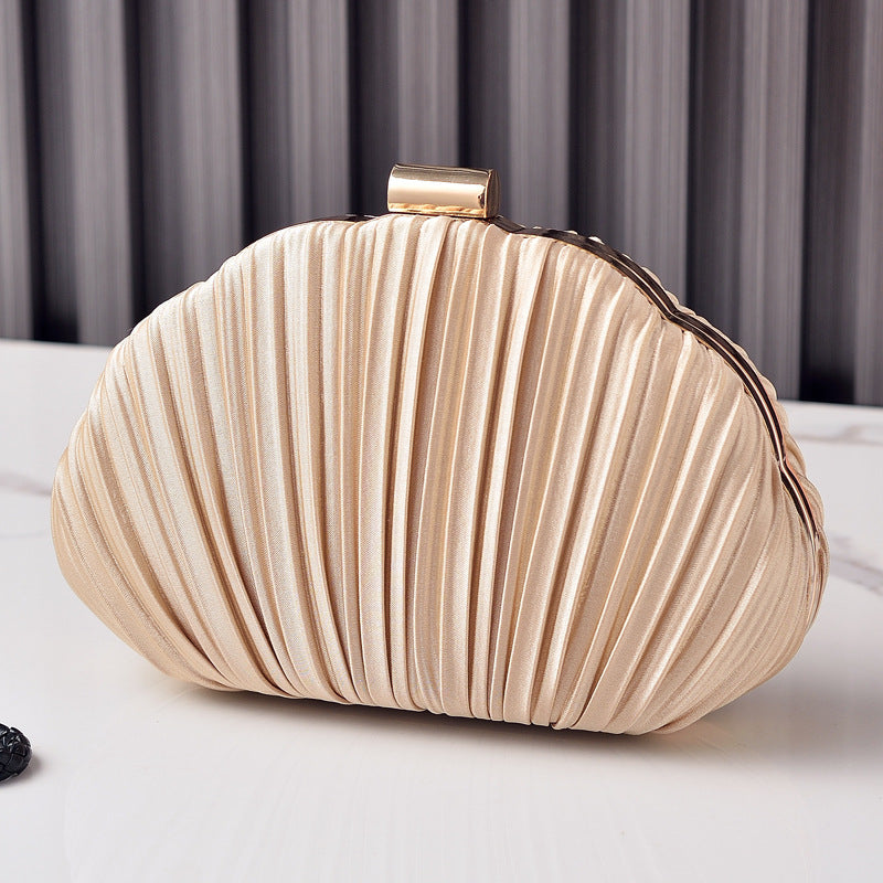 Elegant Shell-Shaped Pleated Silk Evening Clutch for Women, A Banquet Bag Perfect for Cheongsam Formal Dresses & Special Occasions