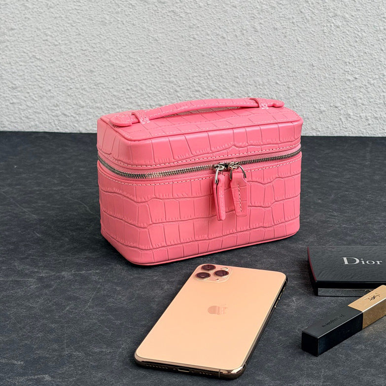 New Arrival Croc-Effect Genuine Leather Bento Box Bag for Women, A Vintage Top-Handle Small Square Commuter Handbag with Premium Top-Layer Cowhide & Trendy Design