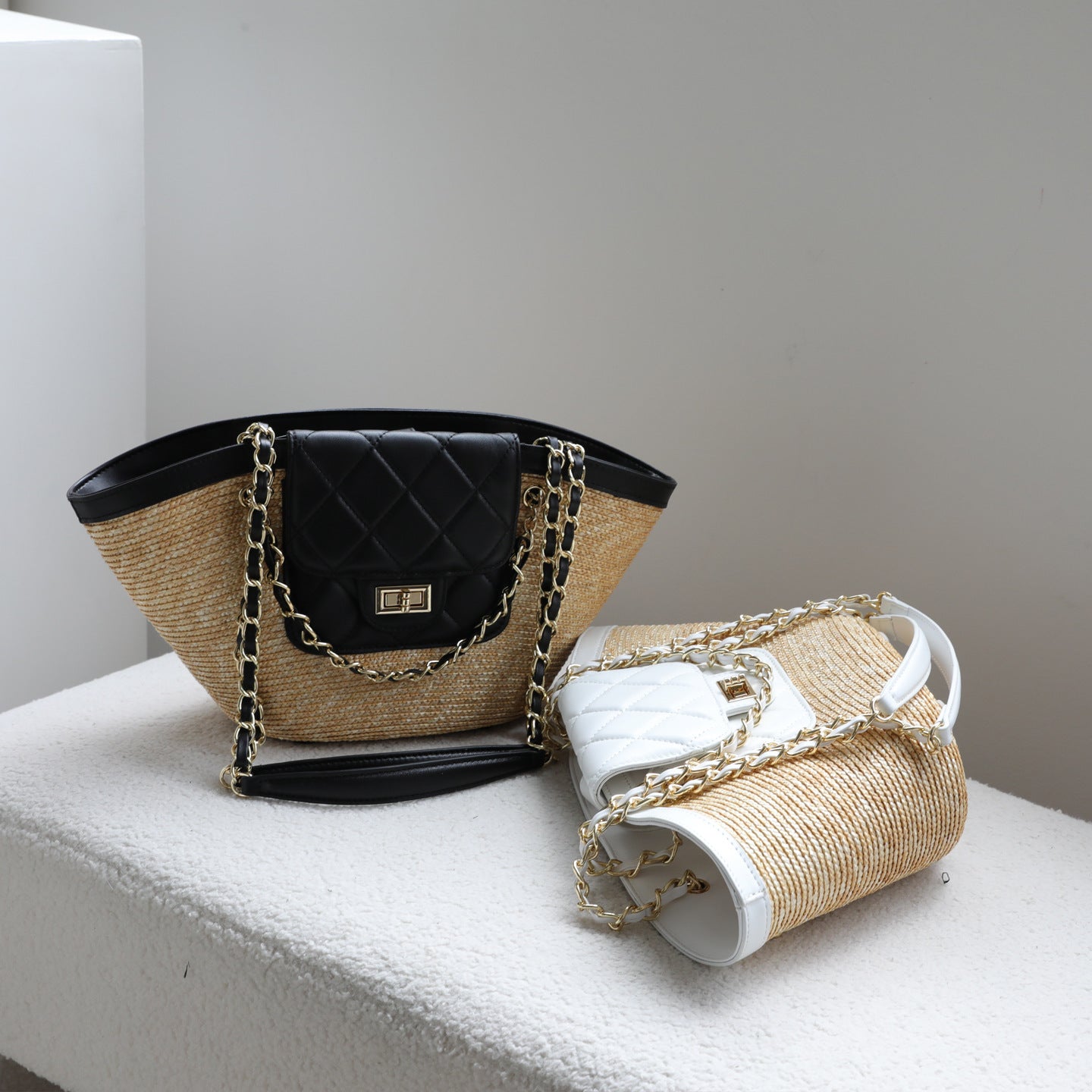 Straw Woven Sheepskin Basket Tote Bag for Women Large Capacity Shoulder Handbag, Casual Commuter Purse with Natural Woven Texture