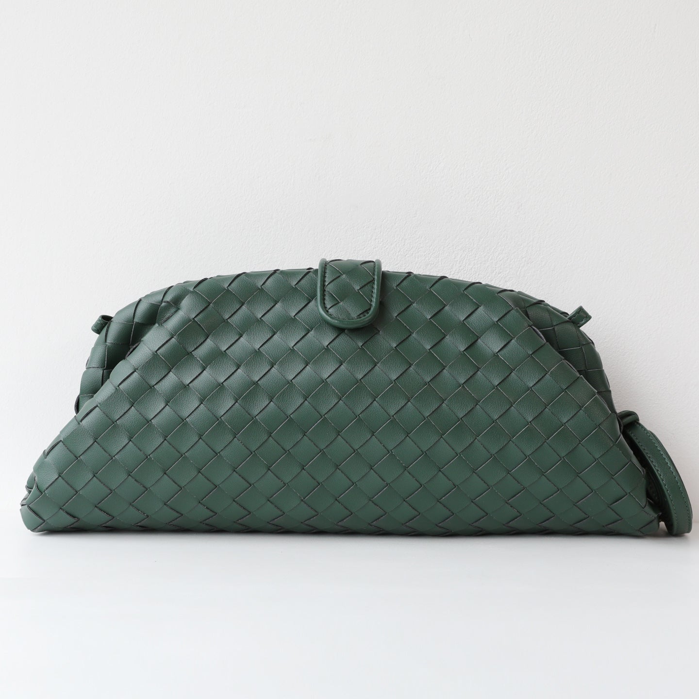 Woven Cloud Clasp Bag for Women Genuine Leather Large Capacity Shoulder Crossbody Handbag, Versatile Niche Purse with Soft Textured Design