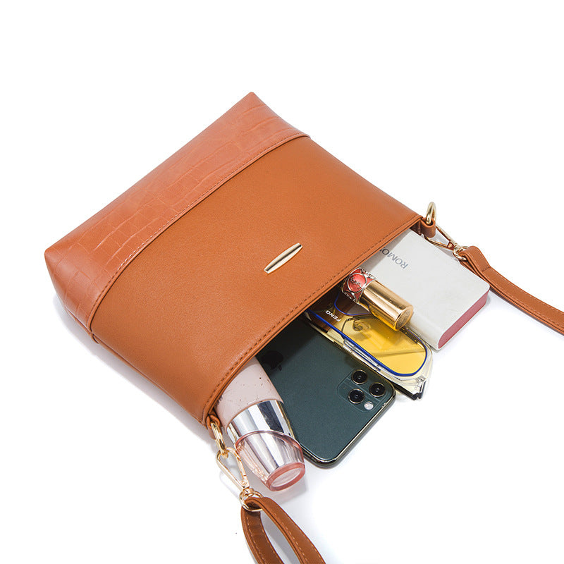 New Crocodile-Embossed Large Capacity 4-in-1 Tote Set, Trendy Tassel Shoulder Crossbody Bag, Versatile Mother-Child Handbag for Women