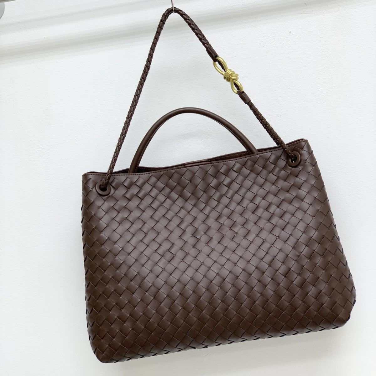 Large capacity 45CM leather woven figure-of-eight rope buckle portable underarm bag  fashion shoulder messenger bag bag women