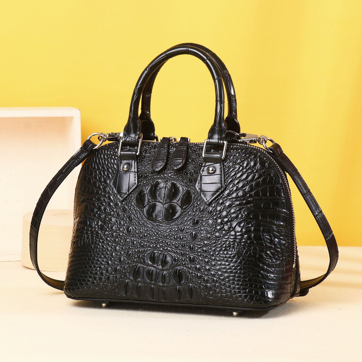 New Arrival Croc-Effect Shell Tote Bag for Women, A Shoulder Crossbody Commuter Handbag with Bone-Pattern Design, Perfect Mother's Day Gift for Mom