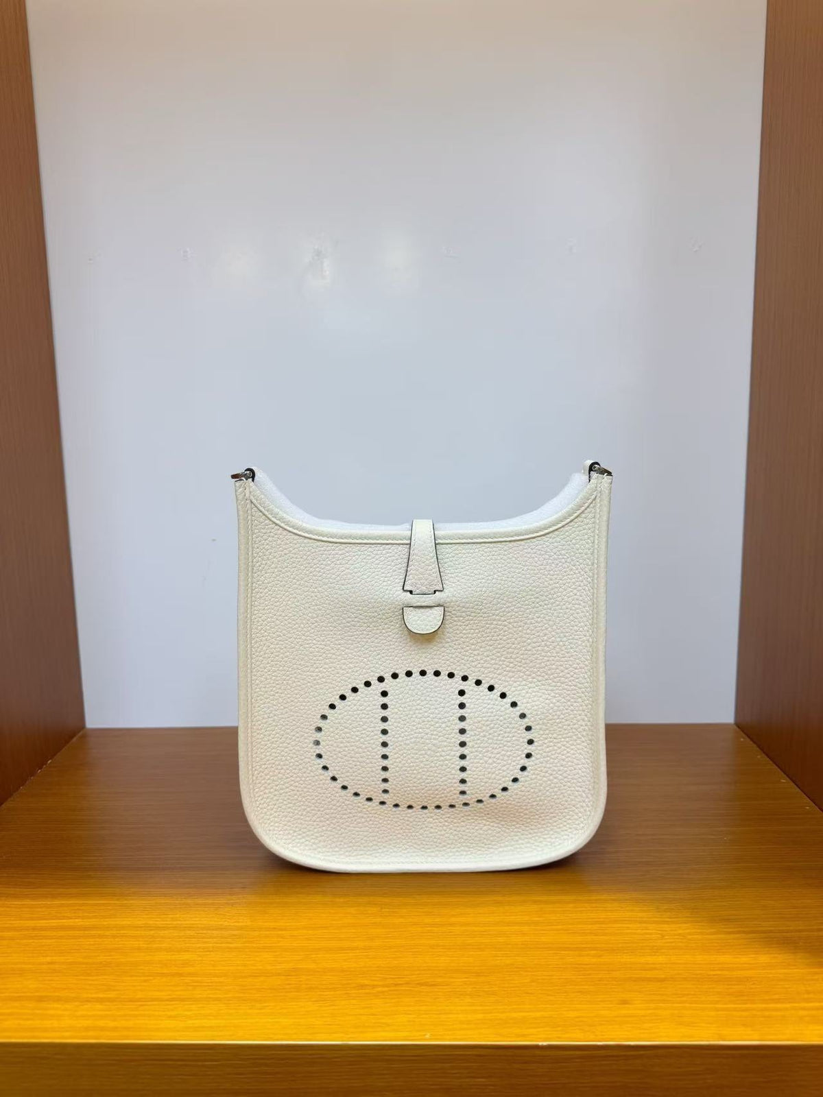 Women's Pebbled Leather Cross-Body Shoulder Bag, Hermès-Inspired Hollow-Out Design, Premium Cowhide Satchel for Daily Use, Factory Direct Bulk Supply