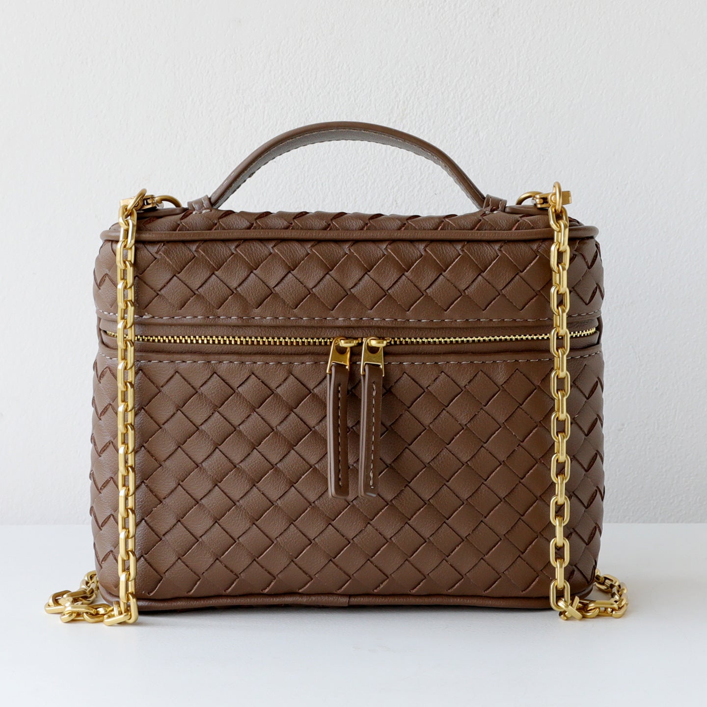 Handwoven Mini Box Phone Bag for Women Chain Shoulder Crossbody Handbag, Premium Genuine Leather Purse with Versatile Style