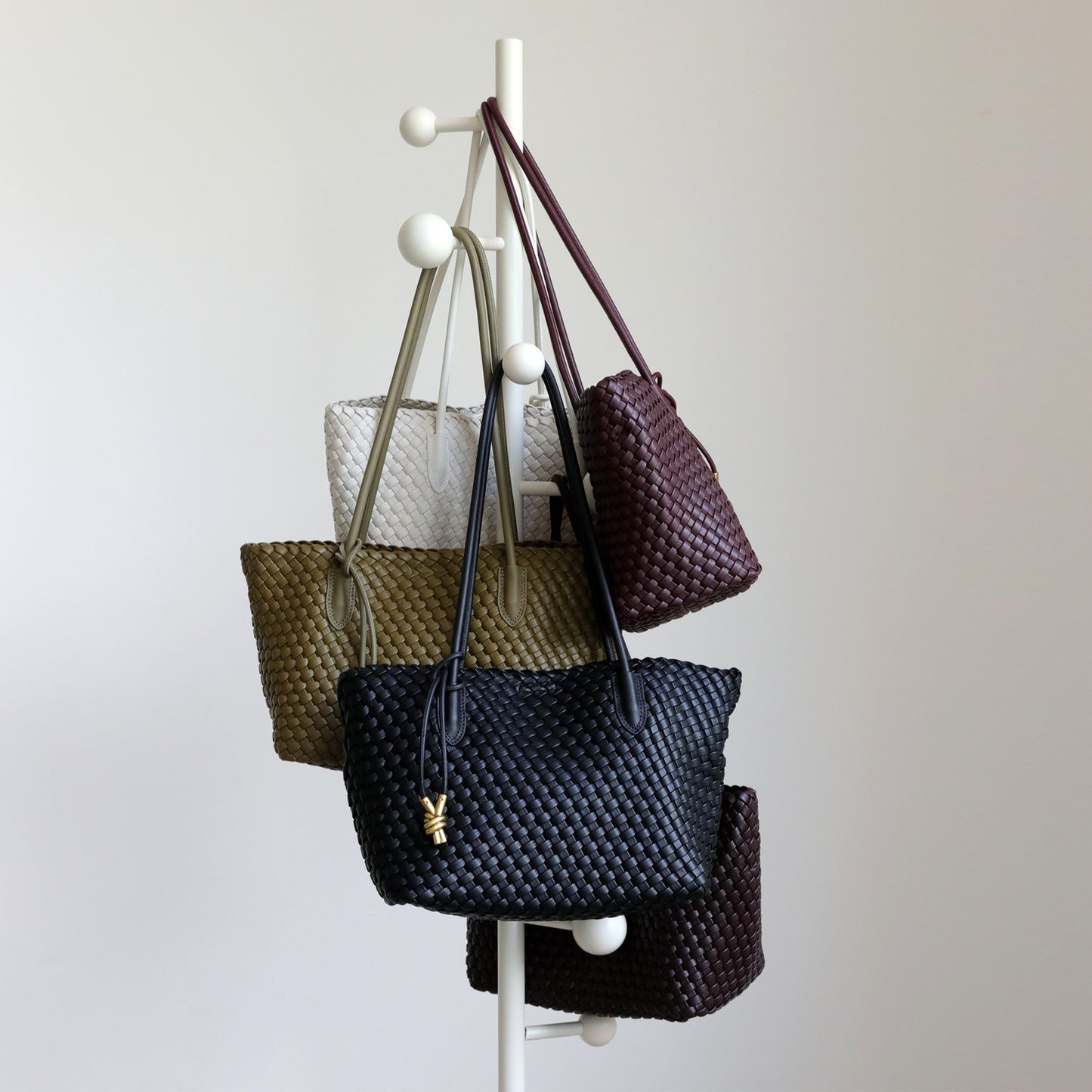 Woven Tote Bag for Women Slouchy Premium Large Capacity Shoulder Handbag, Minimalist Versatile Commuter Purse with Relaxed Elegance