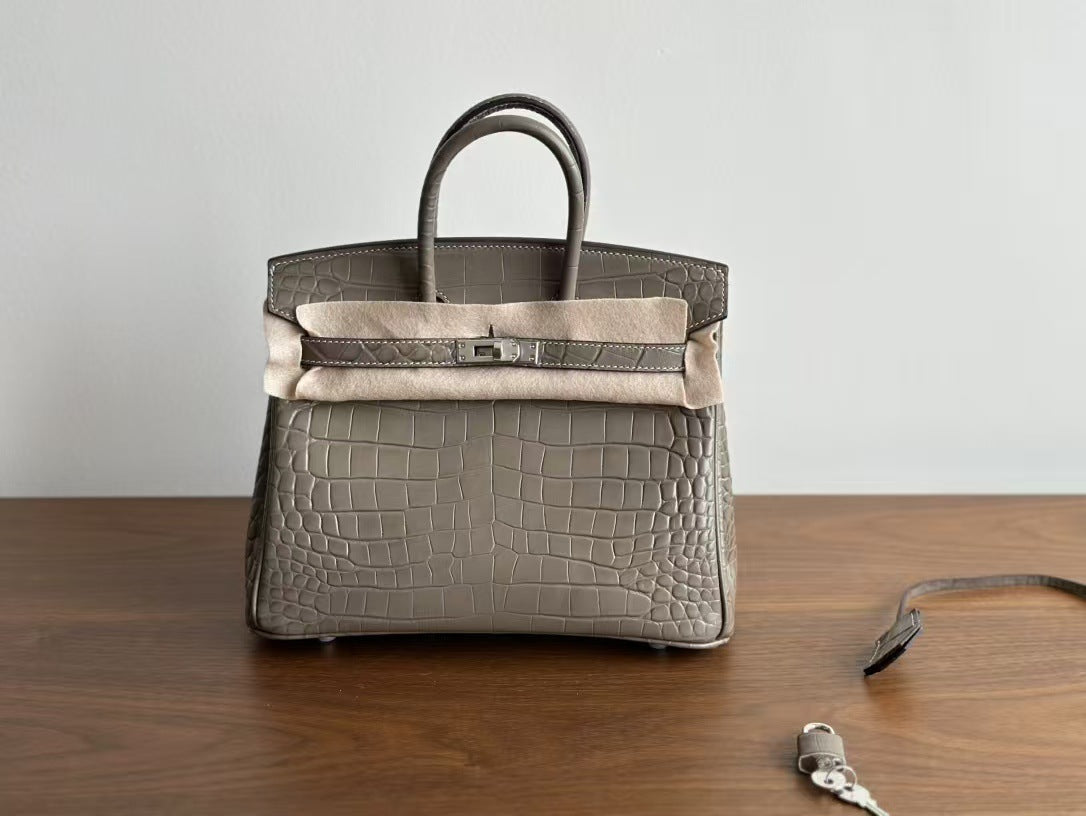 Genuine Leather Tote Bag for Women, Hermès-Inspired Birkin-Style Handbag with Crocodile-Embossed Finish, Top-Grain Cowhide Leather, Hand-Stitched Craftsmanship, Available in 25cm and 30cm, Luxury Everyday Carry Purse