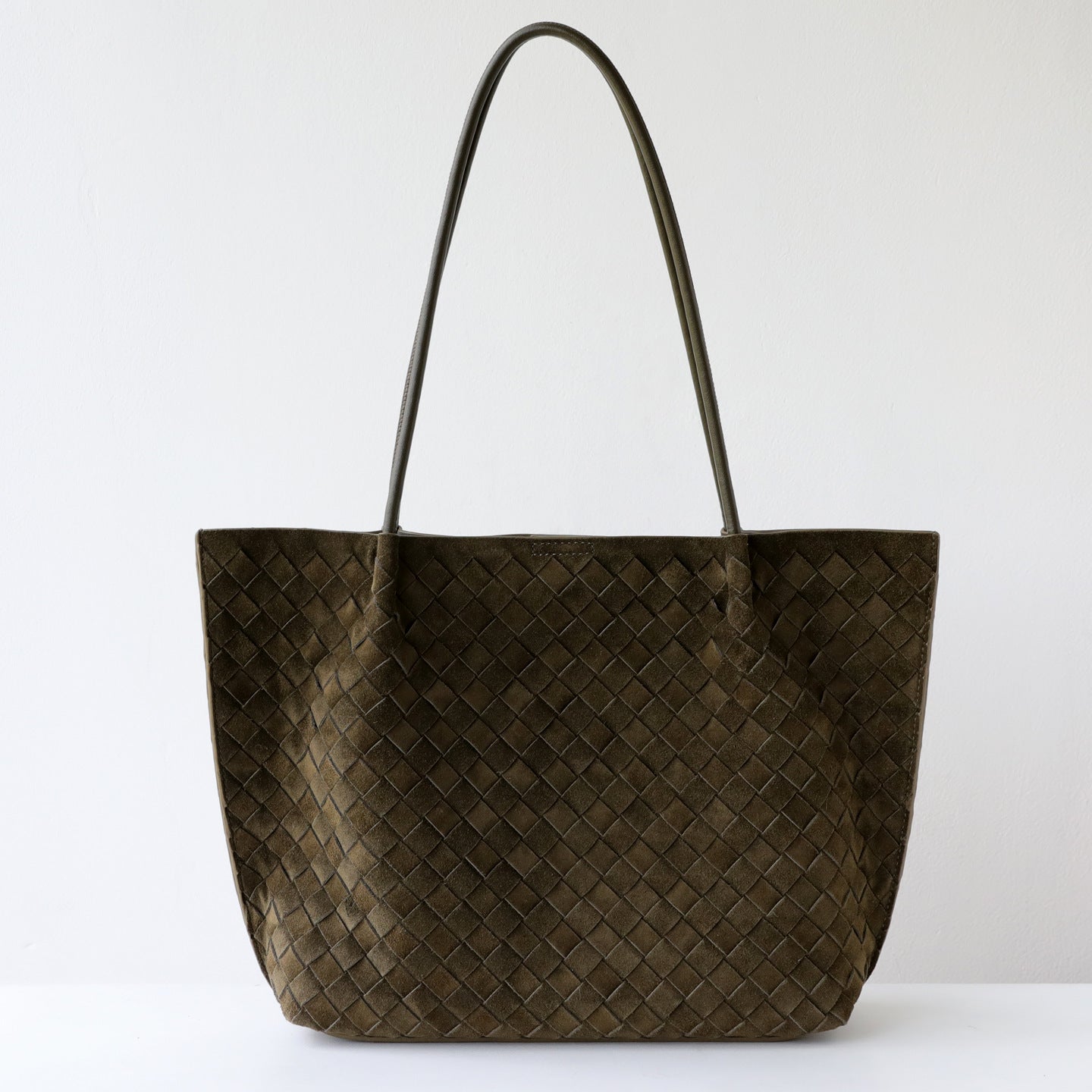 Frosted Woven Leather Tote Bag for Women Large Capacity Vintage Shoulder Underarm Handbag, Niche Design with Soft Matte Texture for Fall Winter