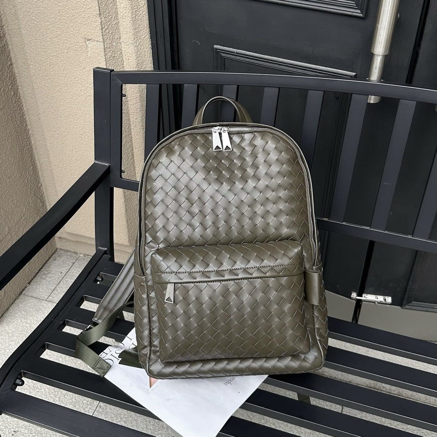 Woven backpack, first layer cowhide leather, business travel commuting large-capacity computer bag, high-end sense, the same travel bag for men and women