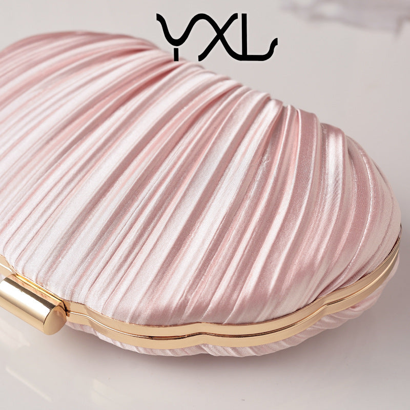 Elegant Shell-Shaped Pleated Silk Evening Clutch for Women, A Banquet Bag Perfect for Cheongsam Formal Dresses & Special Occasions