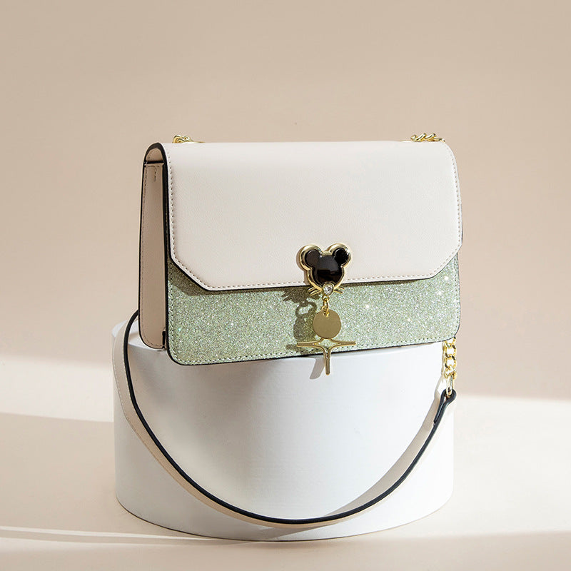 Chic Chain Mini Cross-Body Shoulder Bag for Women | New Niche Designer Handbag with Ins-Style Casual Vibe | Versatile Small Purse for Everyday Wear, Shopping & Travel | Trendy Must-Have Accessory for Fashion-Forward Ladies