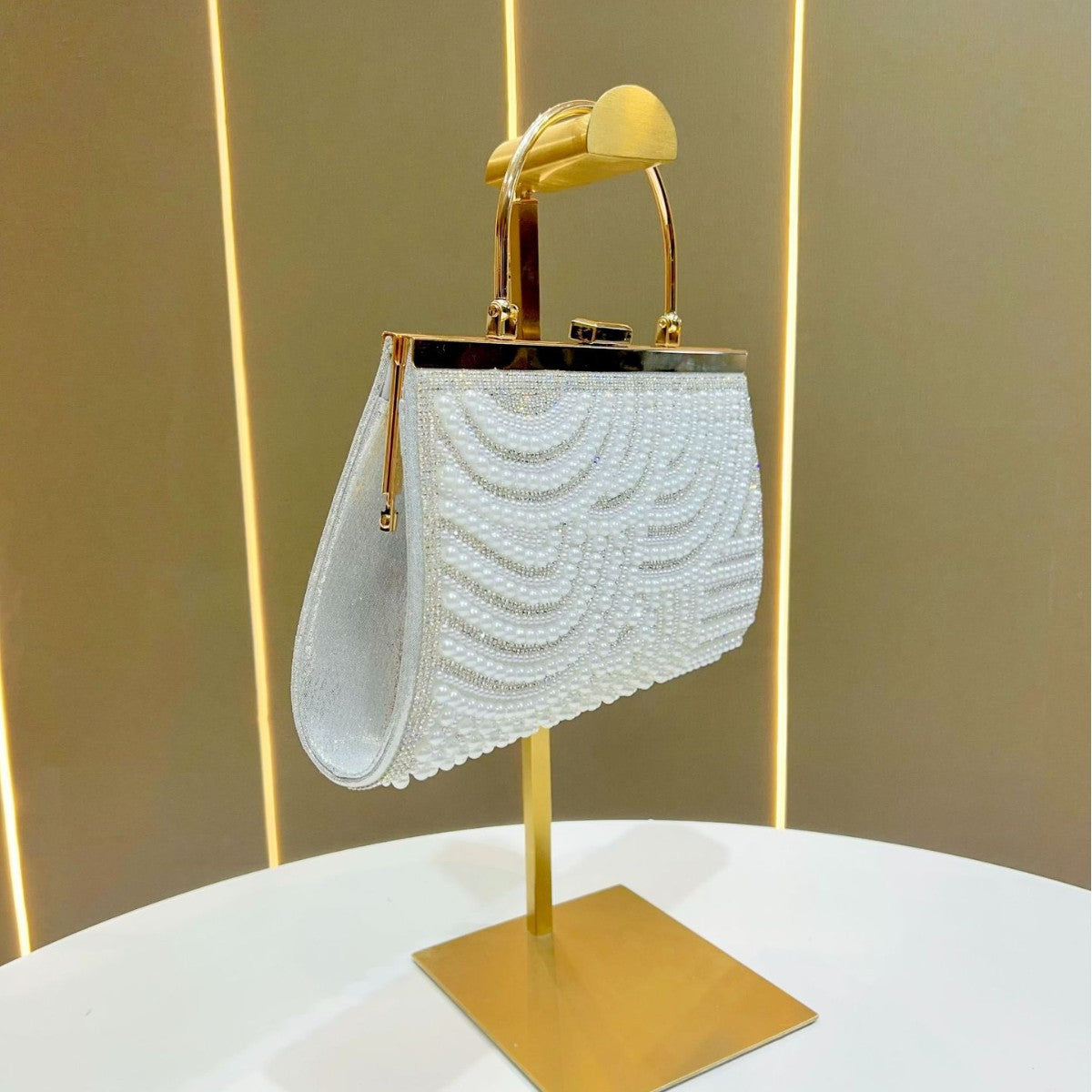 Elegant Chinese Style Pearl Chain Evening Bag for Women, A Premium Hot-Selling Crossbody Shoulder Handbag with Sophisticated Oriental Design, Perfect for Banquets Weddings & Formal Events