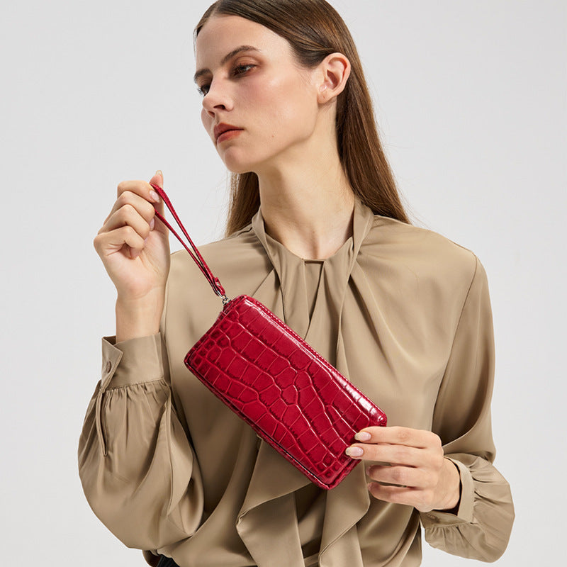 New Arrival Croc-Effect Genuine Leather Phone Wallet for Women, A Soft Cowhide Mini Coin Purse with Versatile Crossbody Design, Perfect Everyday Small Bag