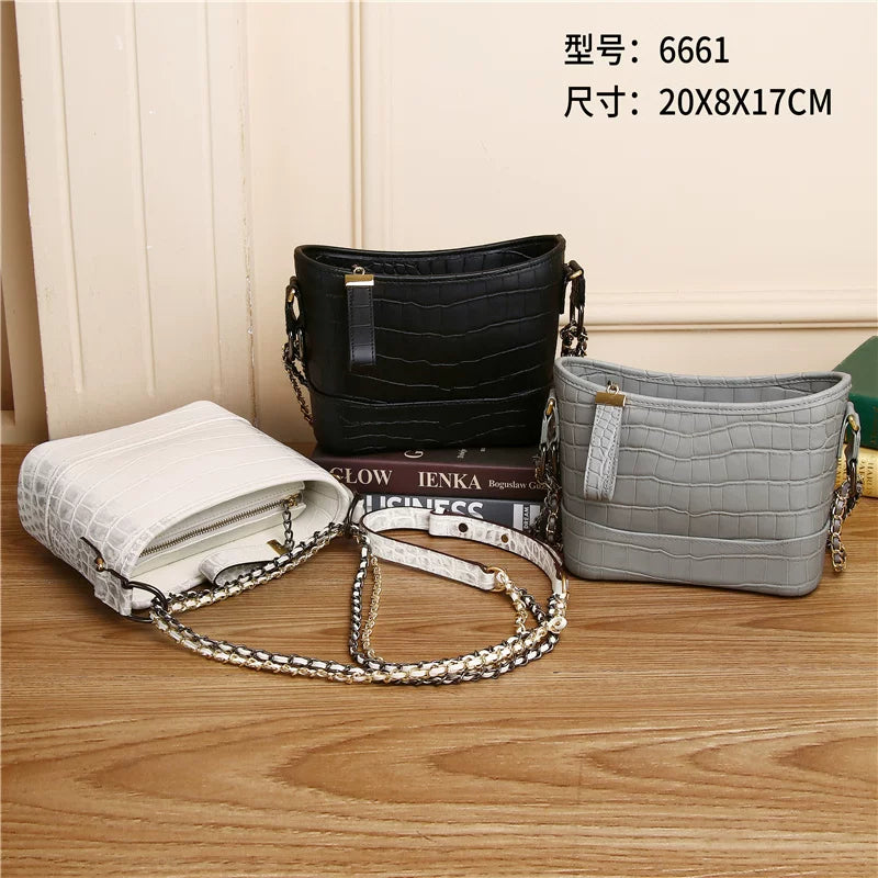 New Arrival Genuine Leather Croc-Effect Hobo Bag for Women, A Large Capacity Multi-Functional Chain Shoulder Crossbody Handbag with Premium Quality