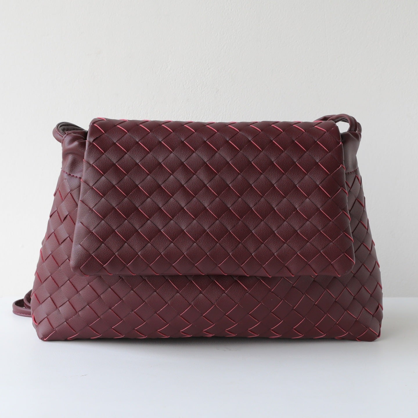 Handwoven Genuine Leather Flap Messenger Bag for Women Large Capacity Shoulder Crossbody Handbag, Artisan Purse with Timeless Style