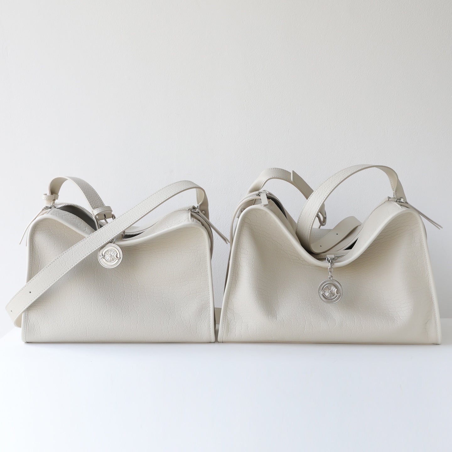 Soft Top Layer Cowhide Tote Bag for Women Large Capacity Commuter Shoulder Handbag, Premium Genuine Leather Purse with Luxurious Feel