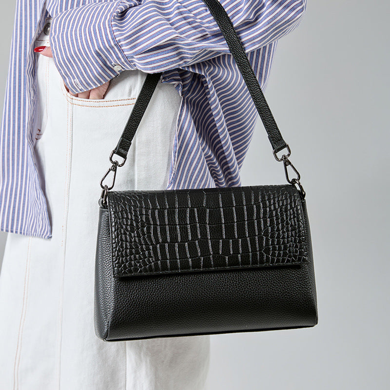 New Arrival Croc-Effect Genuine Leather Shoulder Bag for Women, A Stain-Resistant Durable Small Square Commuter Handbag with Premium Design