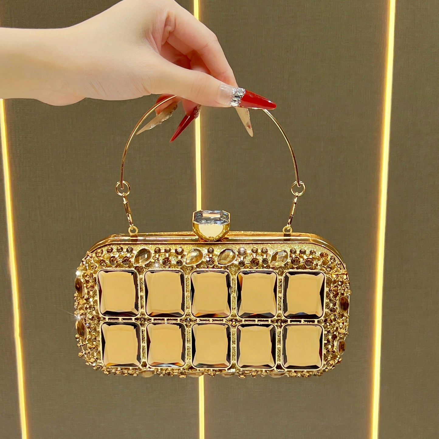Dazzling Rhinestone-Embellished Evening Clutch for Women, A Light Luxury Crystal-Studded Top-Handle Handbag with Versatile Chic Design, Perfect for Parties Banquets & Formal Events