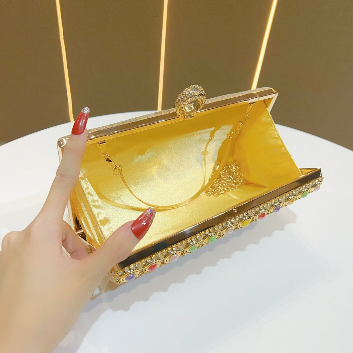 Women's Rhinestone Tassel Evening Clutch, Sparkly Crystal Banquet Bag for Formal Dress Party, Light Luxury Glamorous Purse