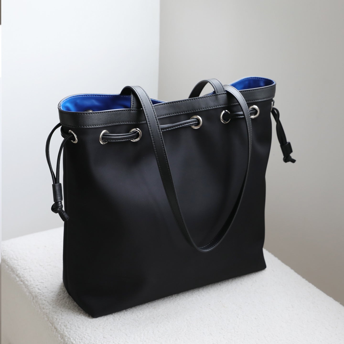 Nylon and Top Layer Cowhide Drawstring Tote Bag for Women Large Capacity Commuter Shoulder Handbag, Minimalist Fashion Purse with Versatile Design