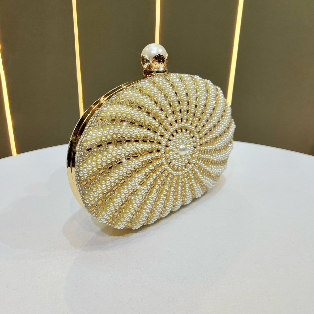 Elegant Pearl & Rhinestone-Embellished Evening Clutch for Women, A Premium Light Luxury Crossbody Handbag with Top Handle, Perfect for Cheongsam Formal Dresses Weddings & Banquets