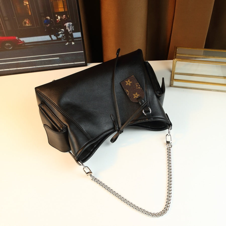 Black Samurai Chain Tote Bag for Women Large Capacity Commuter Shoulder Crossbody Handbag, Premium Versatile Purse with Edgy Hardware Detail