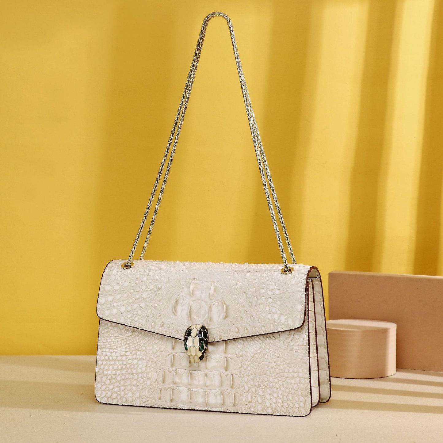 New Arrival Croc-Effect Small Square Bag for Women, A Light Luxury Shoulder Crossbody Handbag with Versatile Fashionable Design