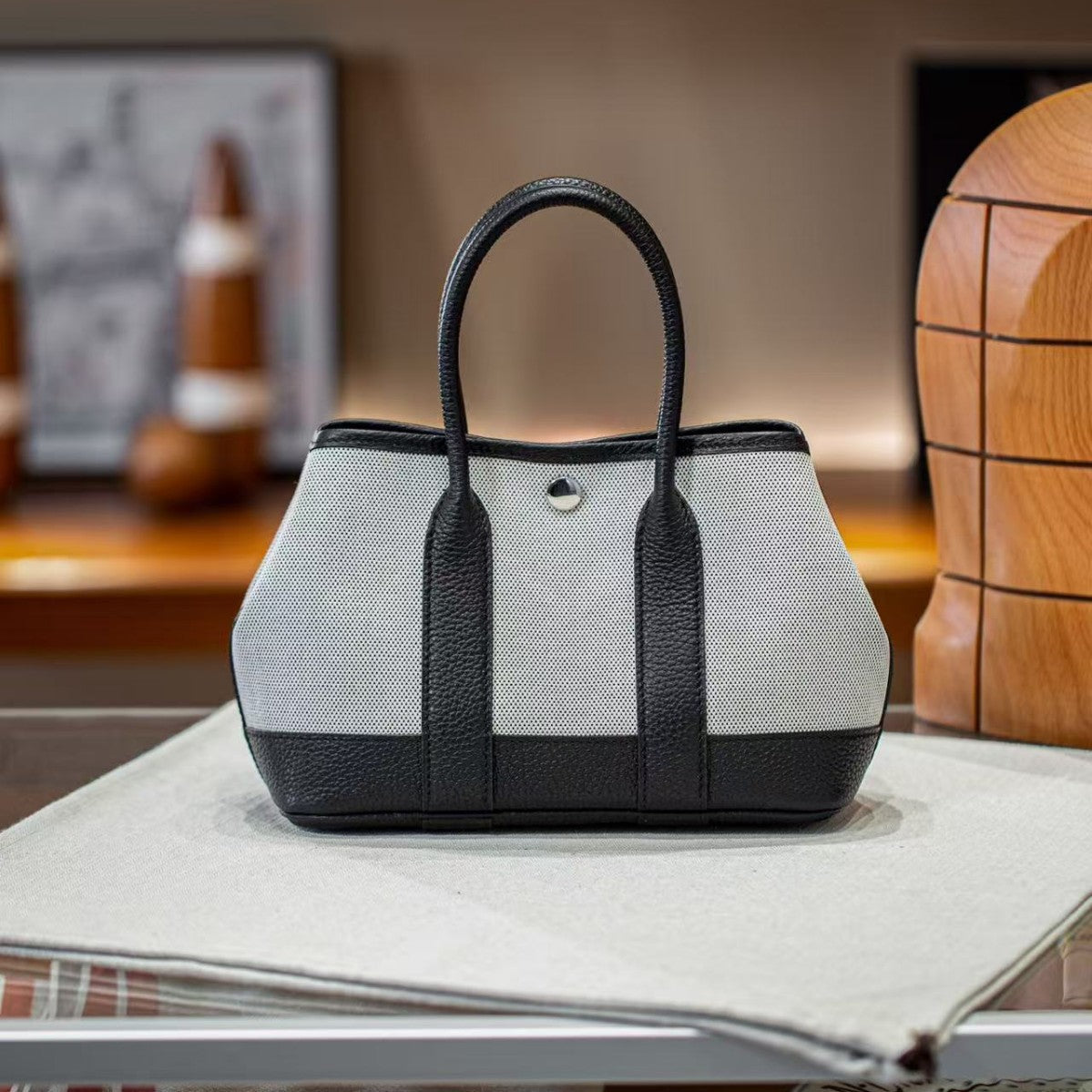 Women's Garden-Style Tote Bag 23cm, Hermès-Inspired Semi-Handmade Waxed Stitching Handbag, Panda-Inspired Design with Cowhide Leather & Canvas Contrast Patchwork, Trendy Shoulder Top-Handle Purse for Daily Use
