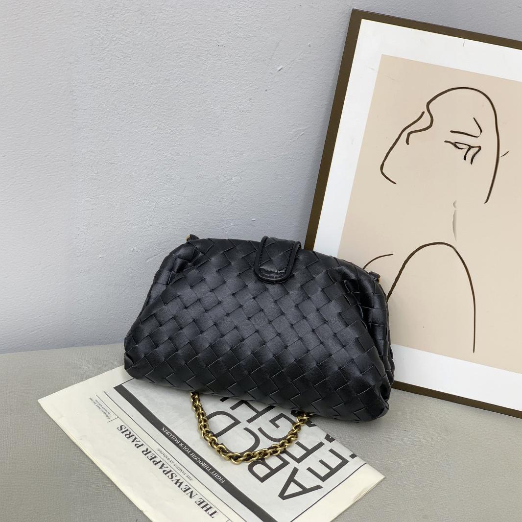 Genuine Leather Woven Cloud Bag with Clip Design, New Versatile Large Capacity Shoulder Crossbody Top Handle Underarm Purse, Light Luxury Handbag for Ladies