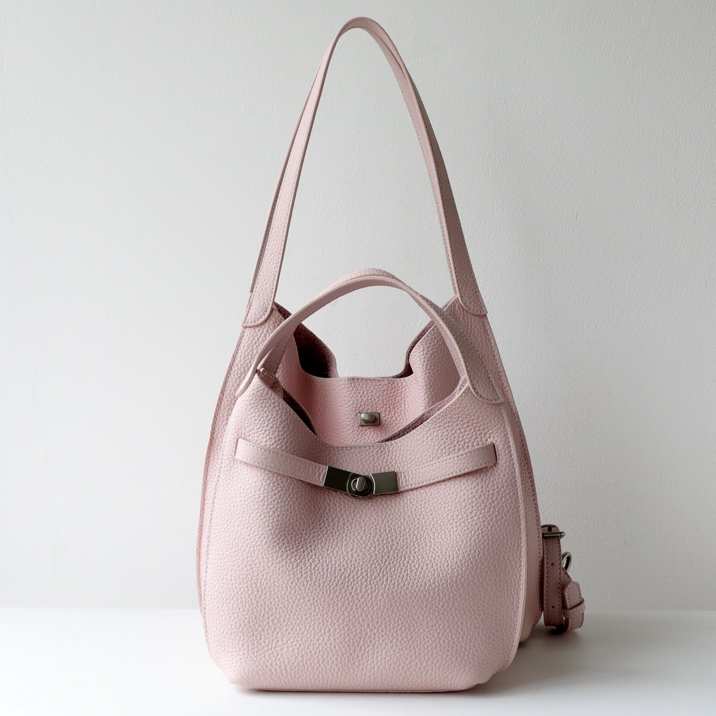 Top Layer Cowhide Lock Buckle Tote Bag for Women Large Capacity Casual Shoulder Crossbody Handbag, Slouchy Purse with Basket-Style Design