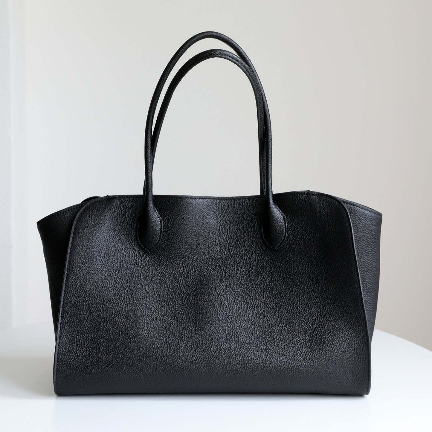 Top Layer Cowhide Tote Bag for Women Large Capacity Commuter Shoulder Handbag, Minimalist Versatile Purse with Premium Leather Finish