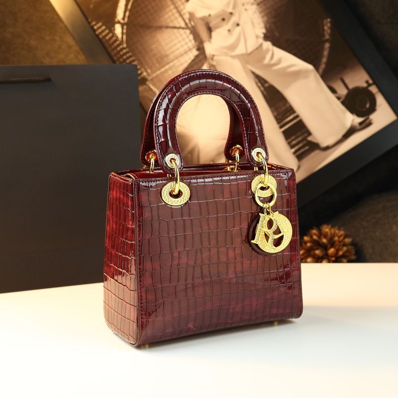New Arrival Lady-Inspired Croc-Effect Bag for Women, A Light Luxury Shoulder Crossbody Top-Handle Handbag with Premium Exquisite Design