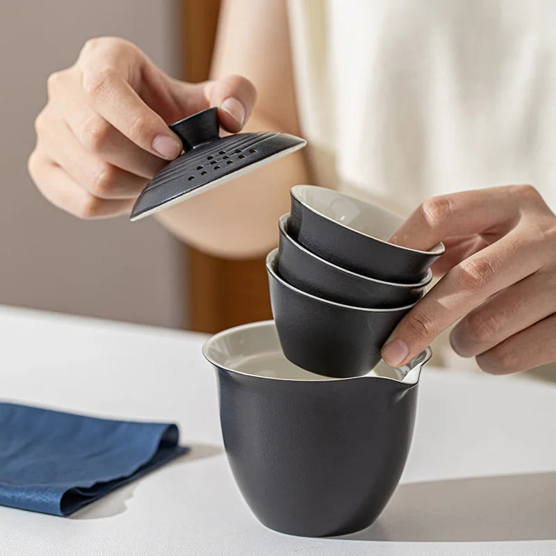 Portable Teapot Teacup Set with Travel Kit Kung Fu Teaware Ceramic Outdoor Tea Pots Chinese Tea Pot and Cup Set