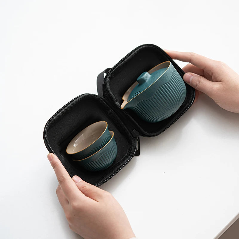 Portable Travel Tea Set Ceramic Teapot Kettle Quik Pots One pot and two cups Teaware Sets Chinese Drink TeapotsTea Cup