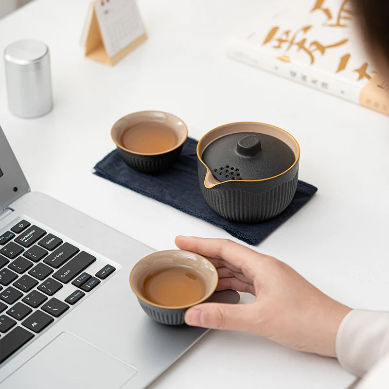 Portable Travel Tea Set Ceramic Teapot Kettle Quik Pots One pot and two cups Teaware Sets Chinese Drink TeapotsTea Cup